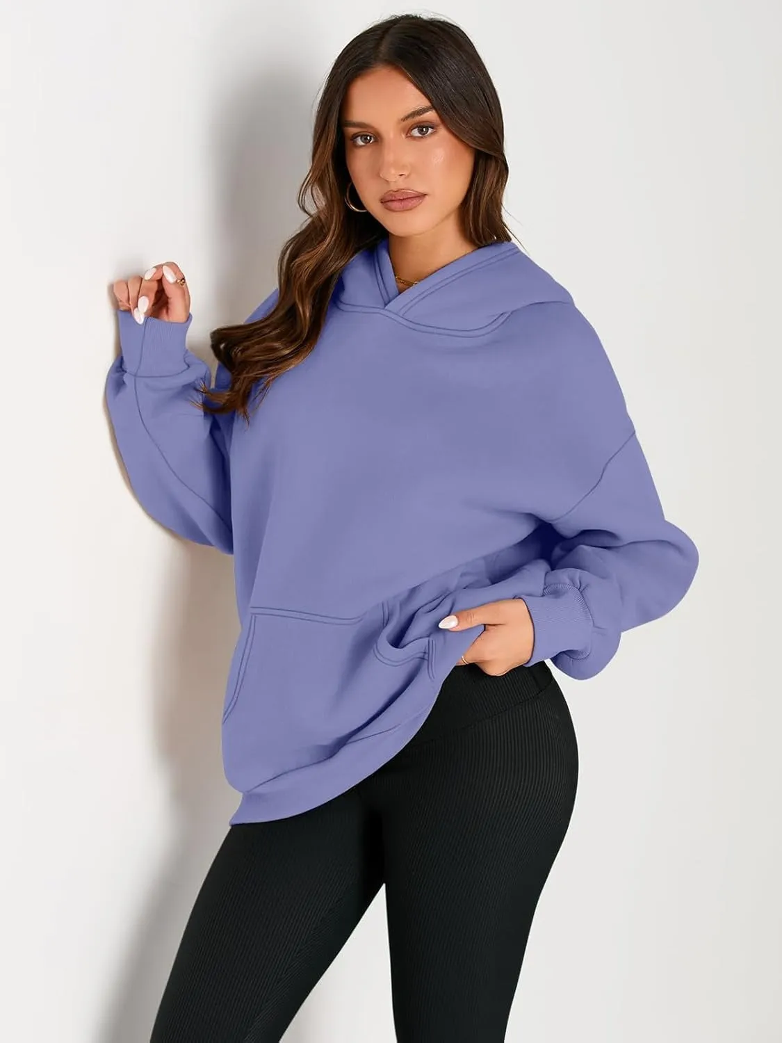 Women’s Oversized Fleece Hoodie – Cozy Pullover Sweatshirt with Pocket for Fall & Winter