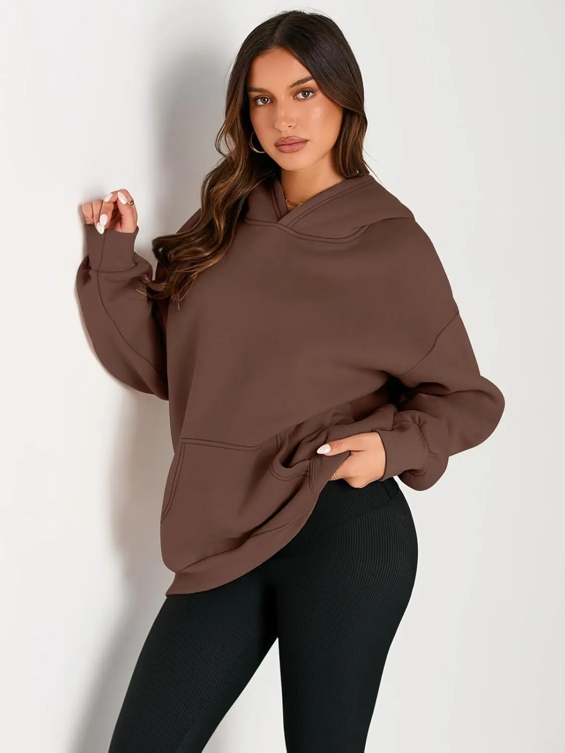 Women’s Oversized Fleece Hoodie – Cozy Pullover Sweatshirt with Pocket for Fall & Winter